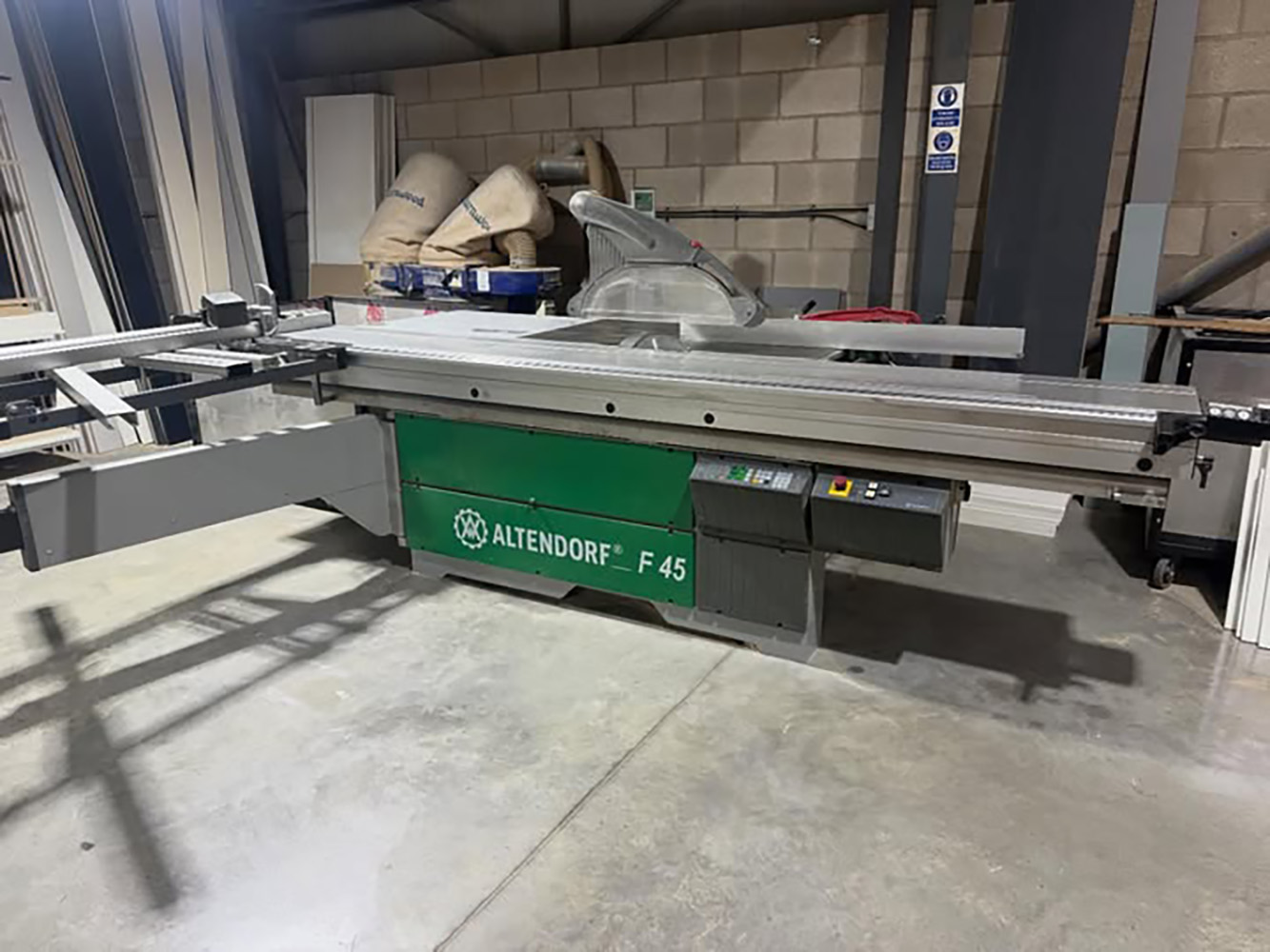 ST Woodworking Machinery